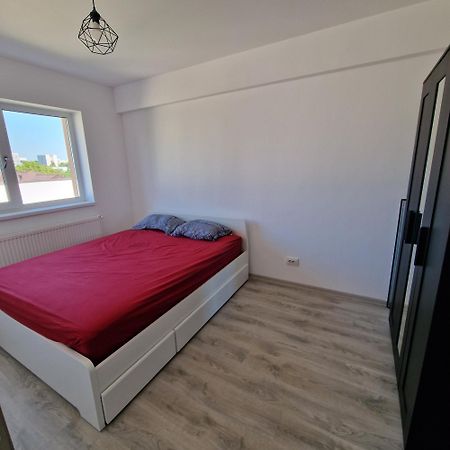 Apartament 3 Cam Grand Arena ブカレスト 部屋 写真