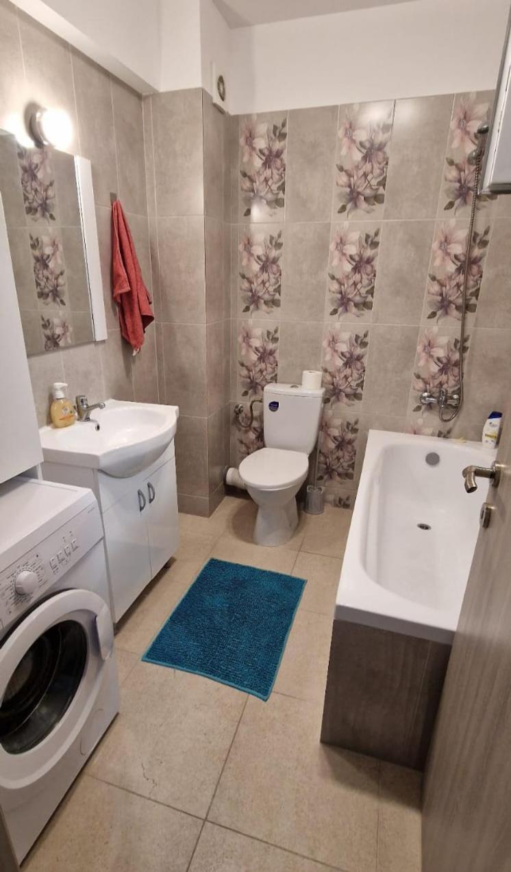 Apartament 3 Cam Grand Arena ブカレスト エクステリア 写真